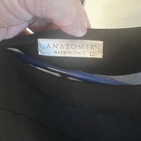 Anatomie Black Sleeveless Tank Top with Ornate Mesh - Picture 2 of 4